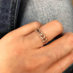 Wreath Ring with Diamonds