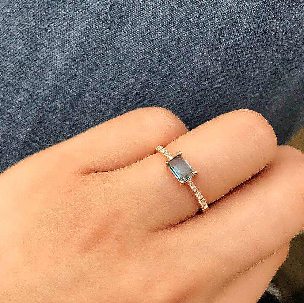 One of a Kind London Blue Topaz Landscape Ring in Rose Gold