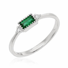 emerald baguette ring in white gold