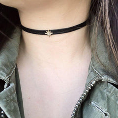 starburst choker in yellow gold
