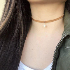 starburst dangle choker in yellow gold