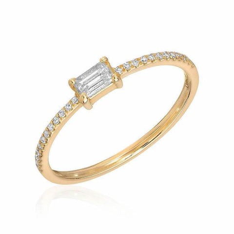 Heirloom Baguette Center Halfway Diamond Band